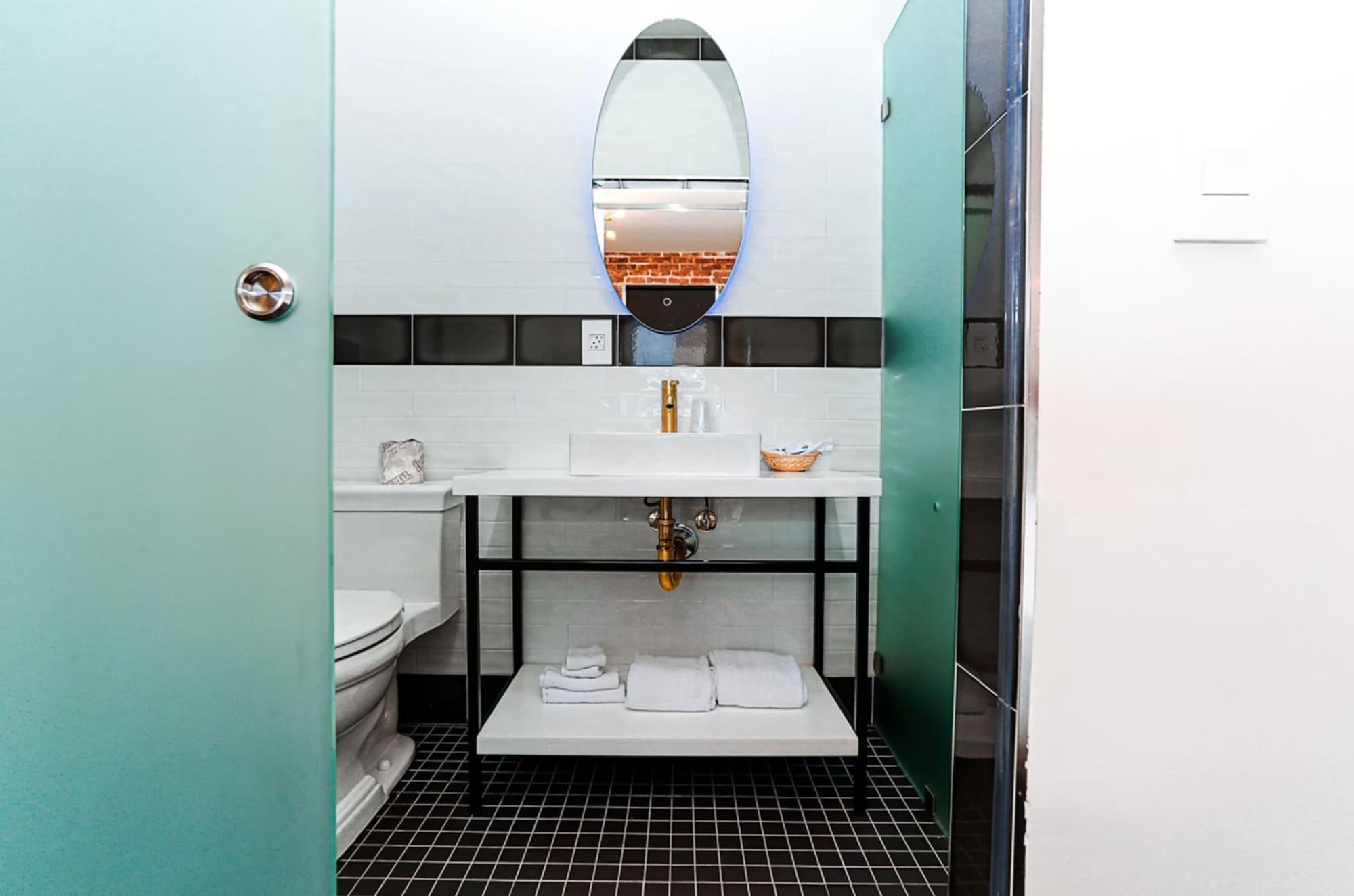 H By H Hospitality Hotel Los Angeles Ngoại thất bức ảnh
